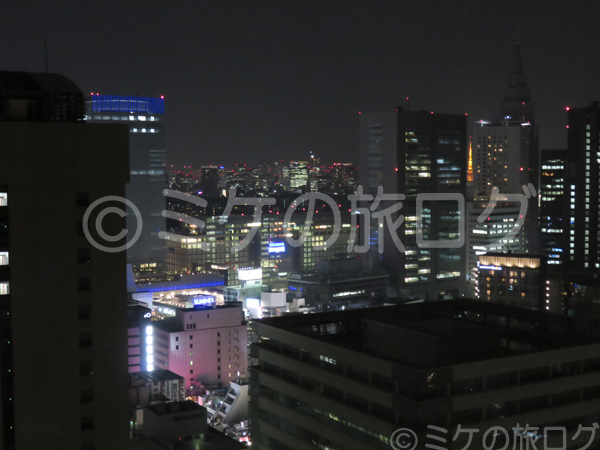 新宿京王プラザホテル宿泊記 プラザデラックス・ツイン　新宿駅方面の夜景