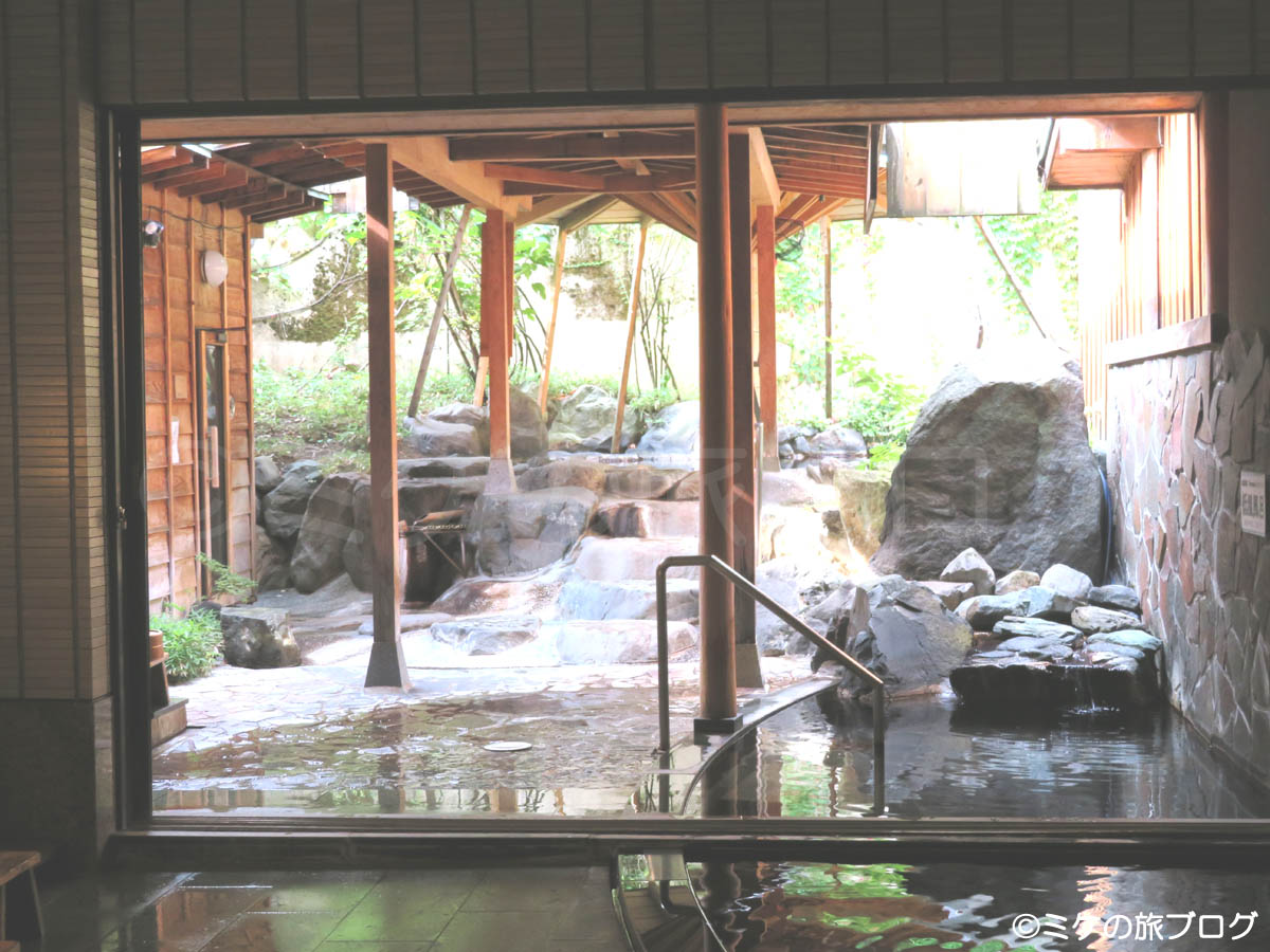 「松泉閣　花月」の大浴場の様子
