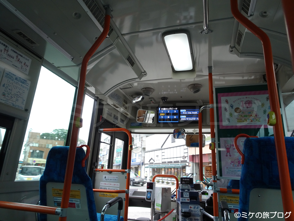 神奈川中央交通の大磯プリンスホテル行きのバス車内の様子