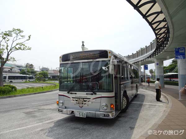 舞浜駅前のシャトルバス乗り場