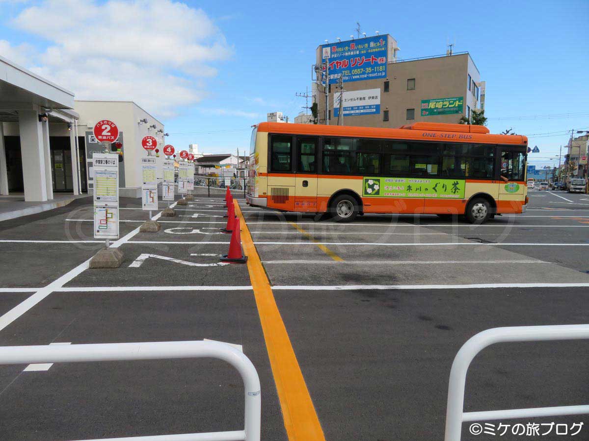 大室山へのアクセス 伊東駅からバスで大室山へ