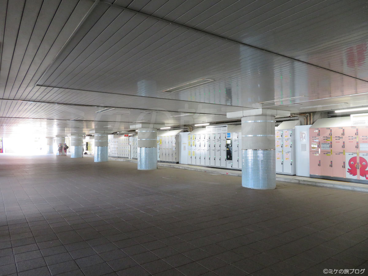 舞浜駅前　コインロッカー