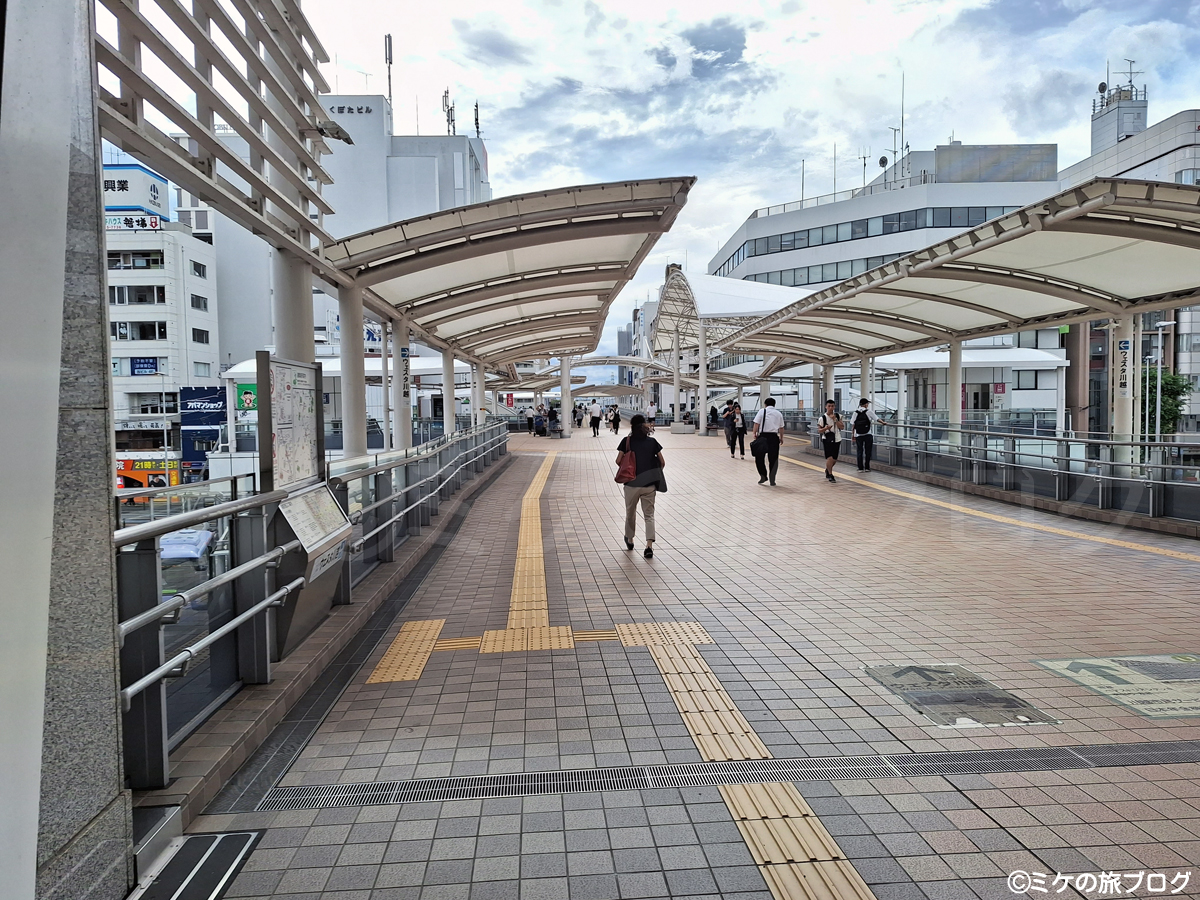 川越駅西口を出たところの写真